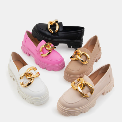 OUTLET Beige shoes with a golden ornament Lygia - Footwear