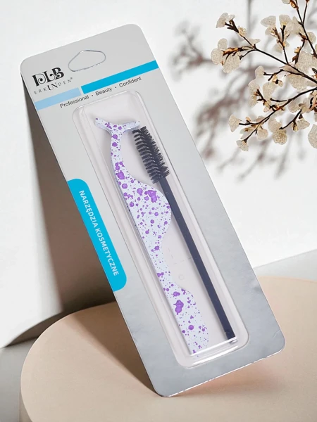 Eyelash styling set – tweezers for false eyelashes and brush