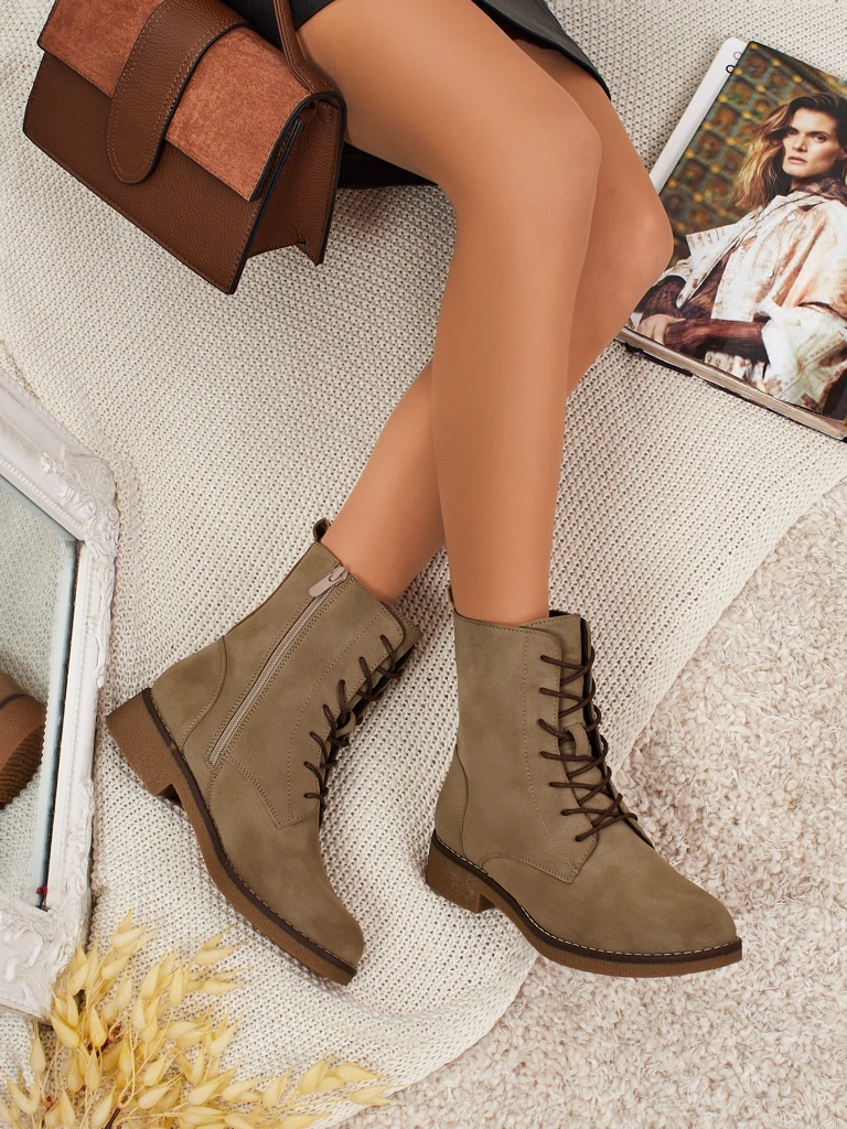 Eko skórzane matowe sznurowane botki damskie Treviline