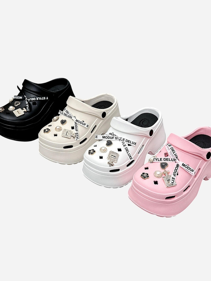 Royalfashion Sieviešu gumijas čībiņas ar rotājumiem Dellos