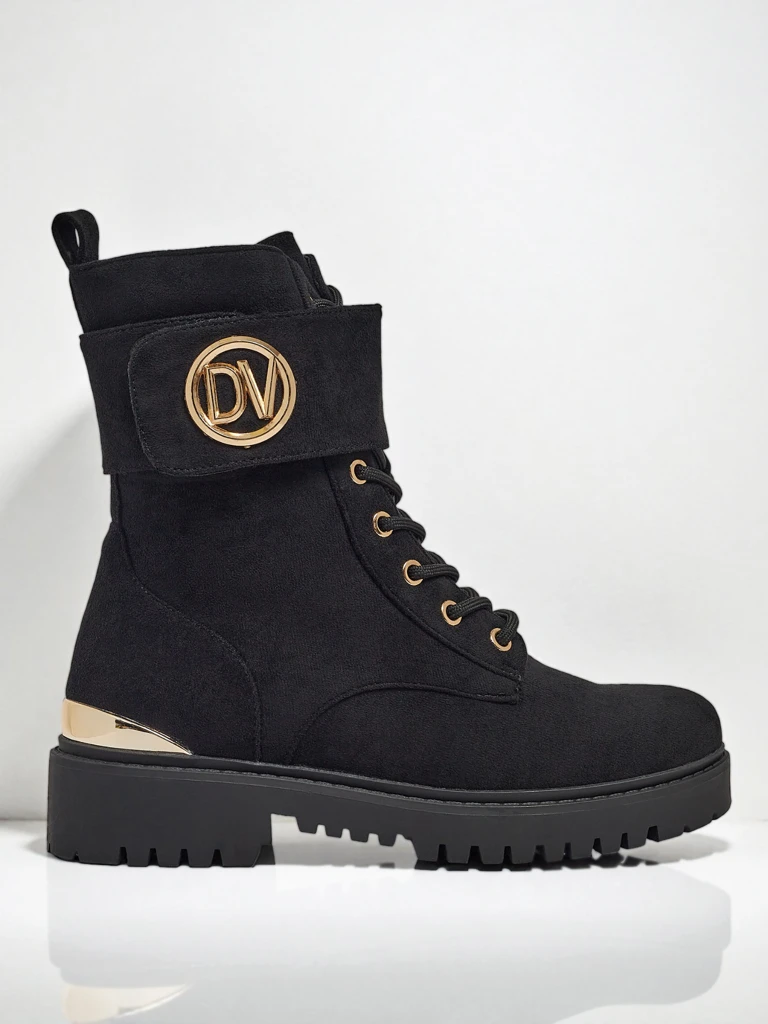 Naiste kaunistustega töösaapad Lorice