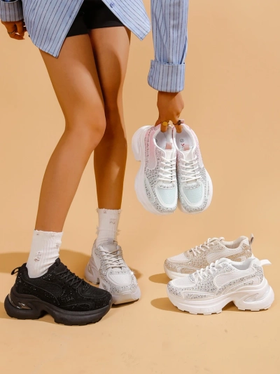Женские спортивные кроссовки Royalfashion с камнями Bloss
