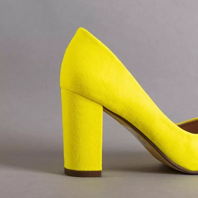 OUTLET Neon yellow women's pumps with a higher heel Madelina - Shoes