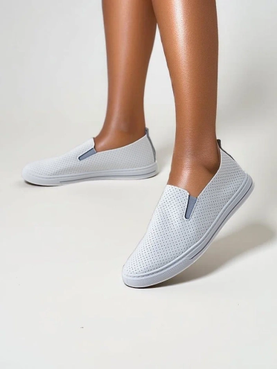 Royalfashion Women's perforated slip-on shoes Eppes