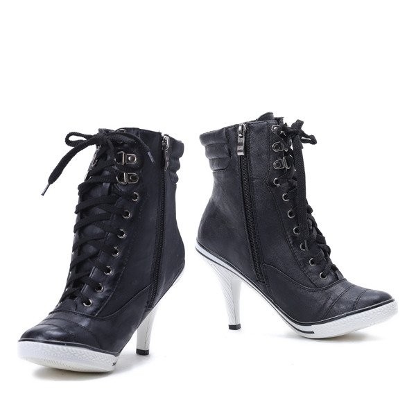 Czarne trampki na szpilce - Obuwie