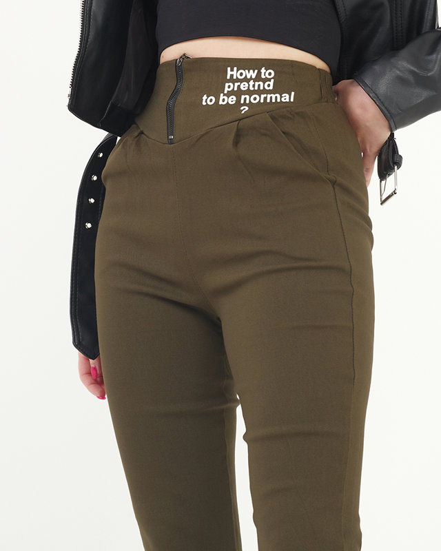 Sieviešu zaļa auduma treggingi ar dekoratīviem uzrakstiem - Apģērbs