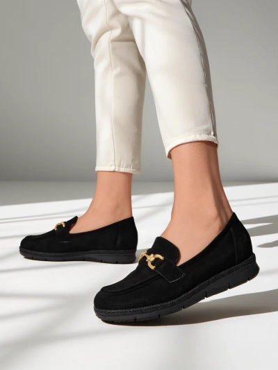 Royalfashion Women's slip-on shoes with a decorative toe