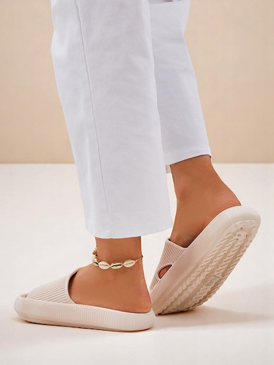 Royalfashion Women's rubber flip-flops Bree