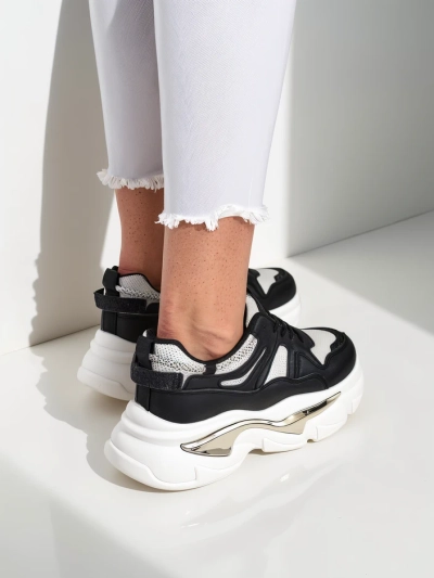Royalfashion Women's sneakers on thicker sole Lesalli