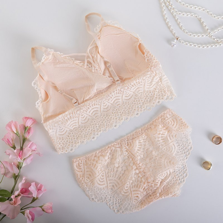 Beige women's lace underwear set - Underwear