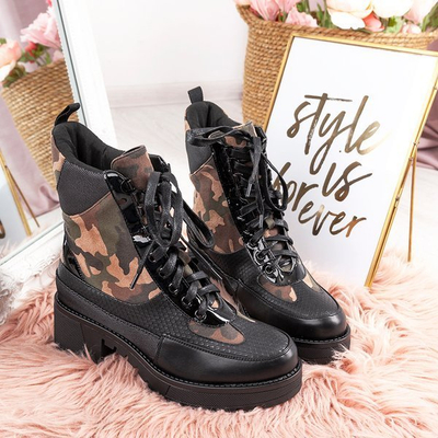 Czarne workery ze wzorem moro Berkut - Obuwie