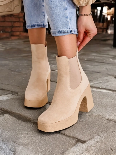 Royalfashion Women's ankle boots on a heel Bezollo