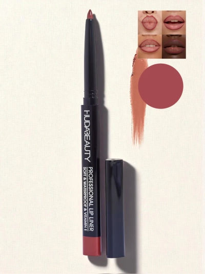 Lip pencil in Rusty Crimson color