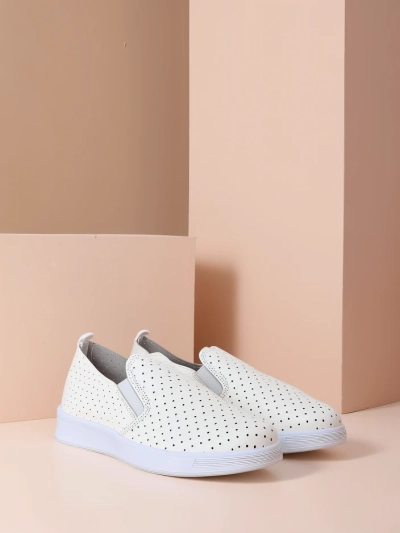 Royalfashion Women's perforated sports shoes Musio