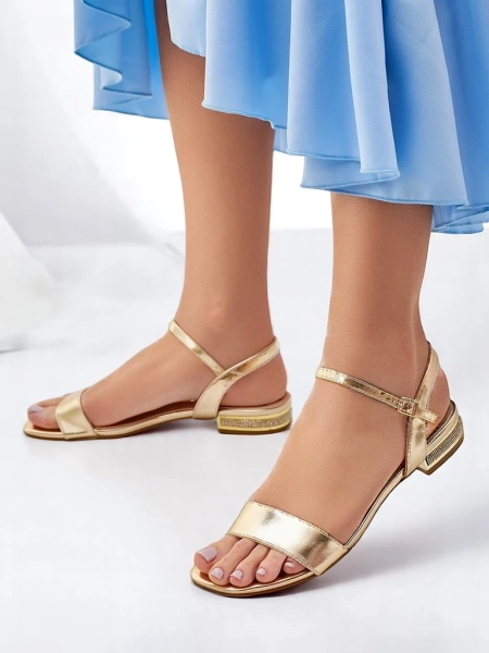 Royalfashion Sieviešu sandales ar platu zoli Aronies