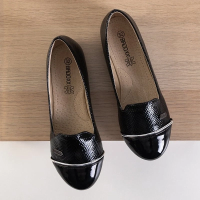 OUTLET Black children's moccasins with Varecia embossing - Footwear