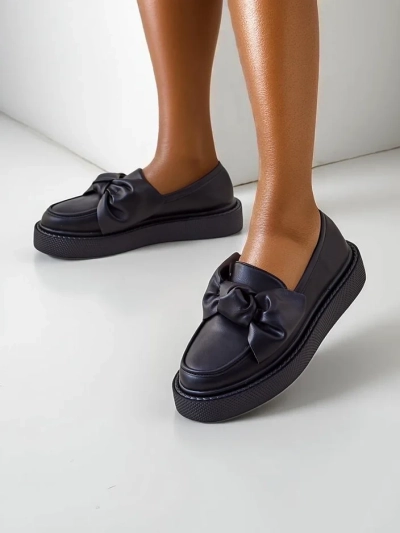 Royalfashion Elegant women's moccasins with a bow Ortto