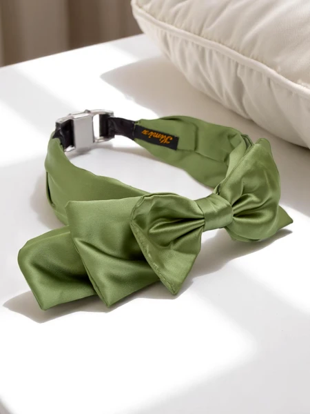 Royalfashion Satin hairband with a bow Celine