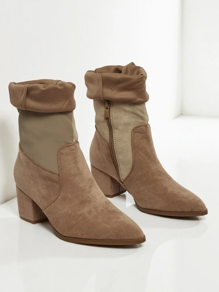 Women's ankle boots with a closed upper Moonly