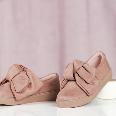 Różowe slip on z kokardą Karisa - Obuwie