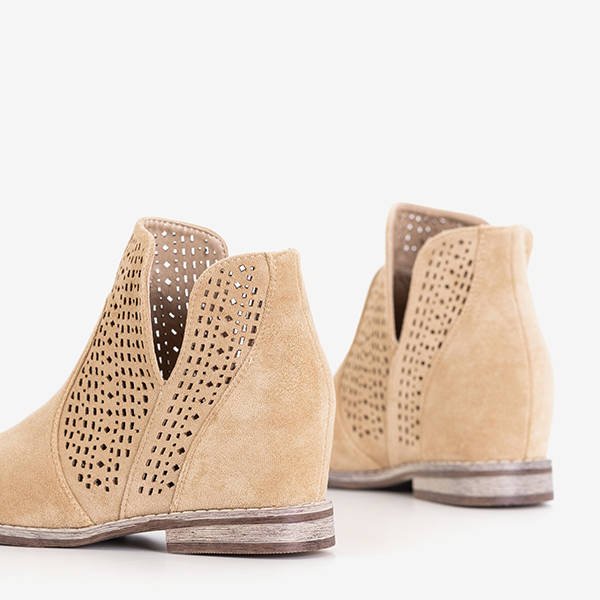 Светло-коричневые ботильоны на скрытой танкетке Besiks - Обувь