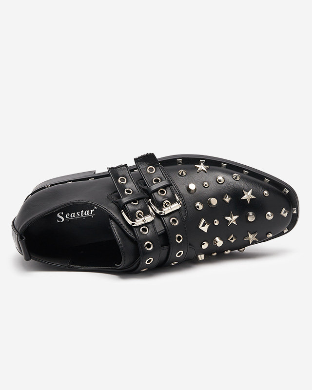 Black shoes with Itales decorations - Footwear