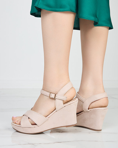 OUTLET Bēšas sieviešu ķīļveida sandales Deklis - Apavi