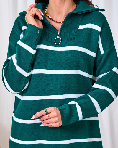 Royalfashion Women's green sweater with unbuttoned turtleneck