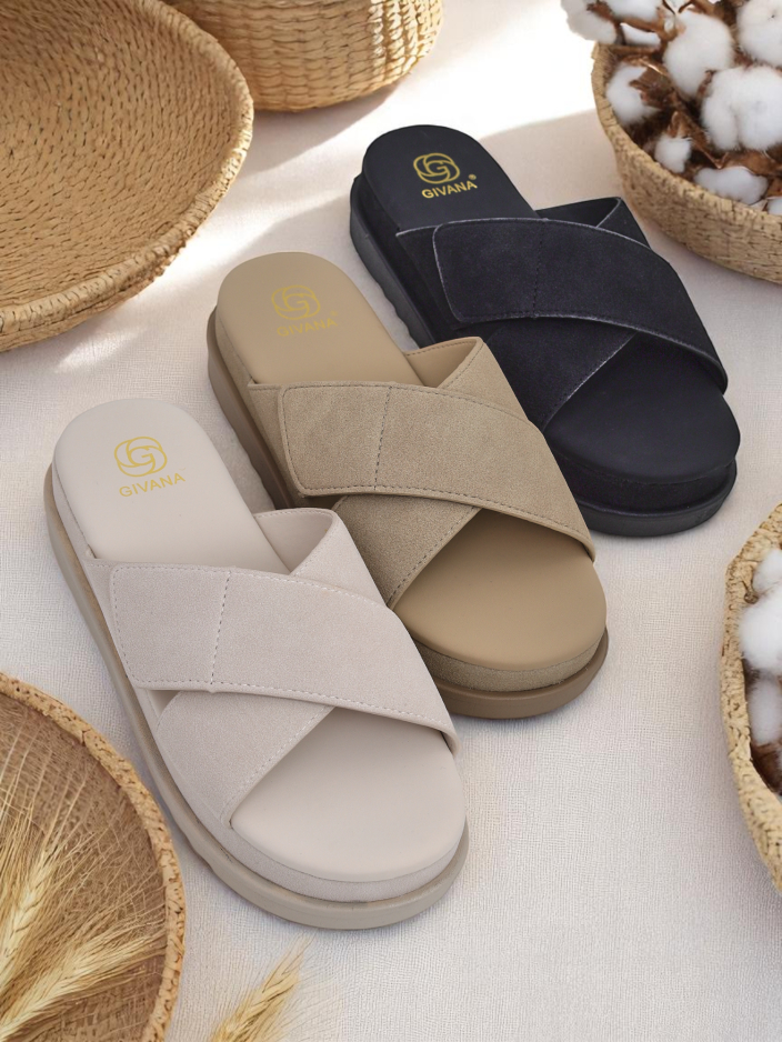 Royal Fashion Women's flat slippers Evre