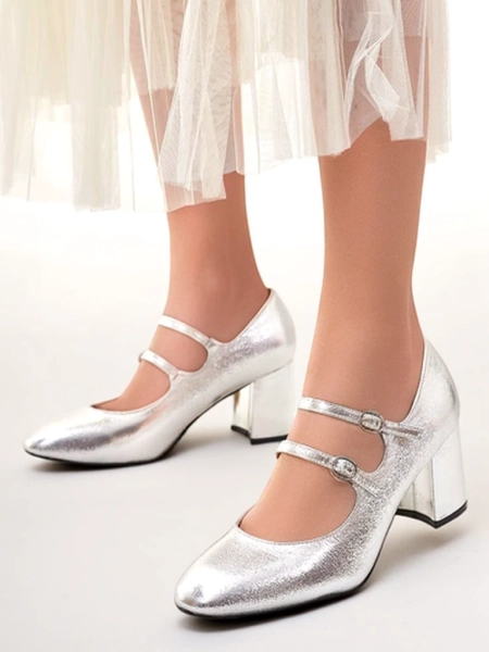 Туфли на каблуке из лаковой кожи Royalfashion для женщин с ремешками Ovinna