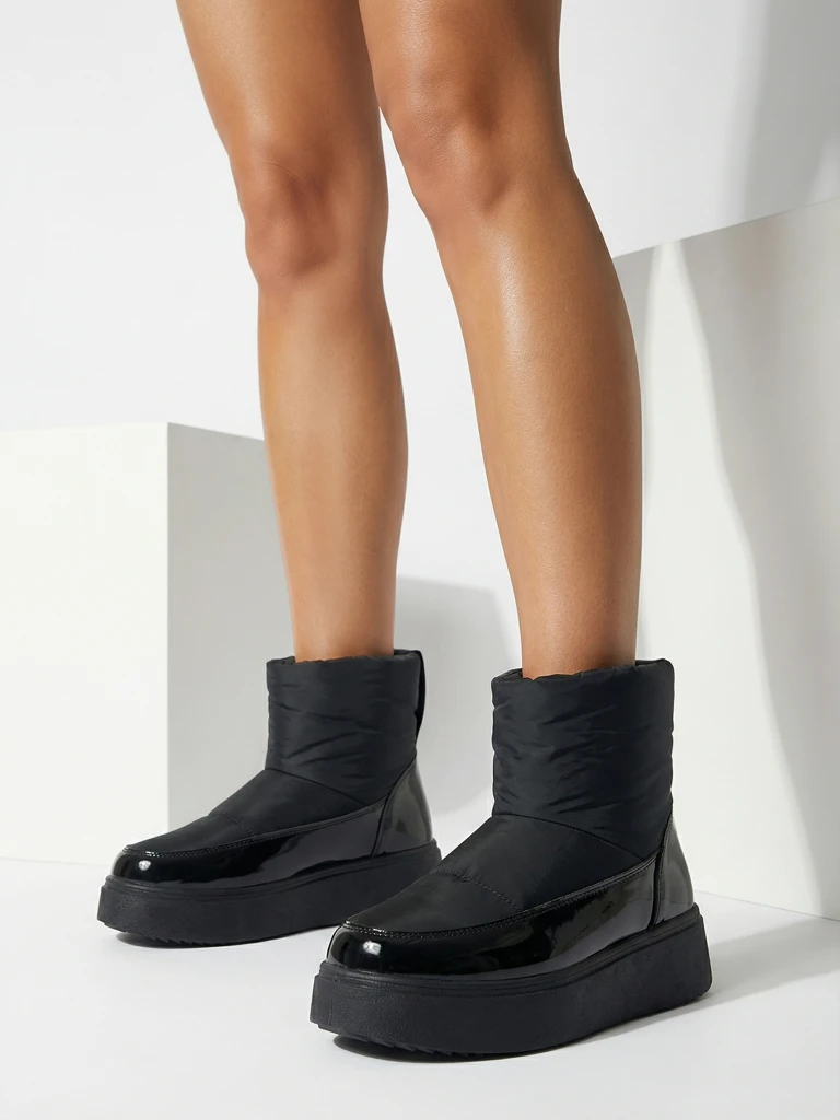 Royalfashion Black Maderta slip-on women's snow boots