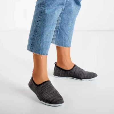 OUTLET Black women's slip-on sneakers Julieta - Footwear