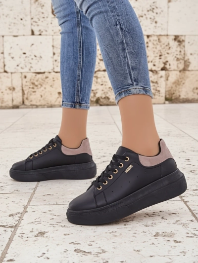 Sneakers da donna Callista Royalfashion nere con plateau in ecopelle