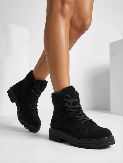 Royalfashion Sieviešu virsnieka zābaki Vesot ar aplikšņu šnirēm