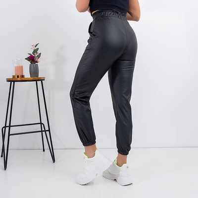 Black women's eco-leather pants - Trousers