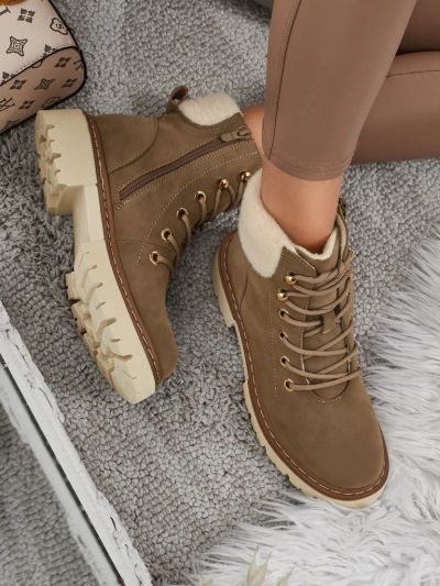 Botë traper për femra me gëzof Tessara