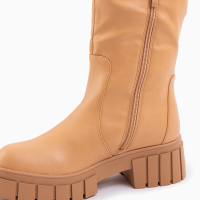 Light brown women's knee-high boots with flat heels Bitsy - Shoes