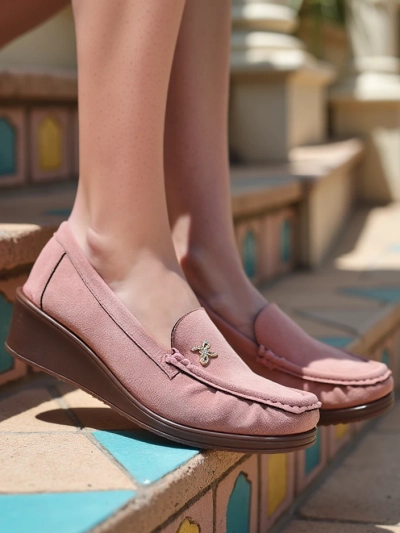 Royalfashion Sieviešu mocasīni uz zema papēža Lomman