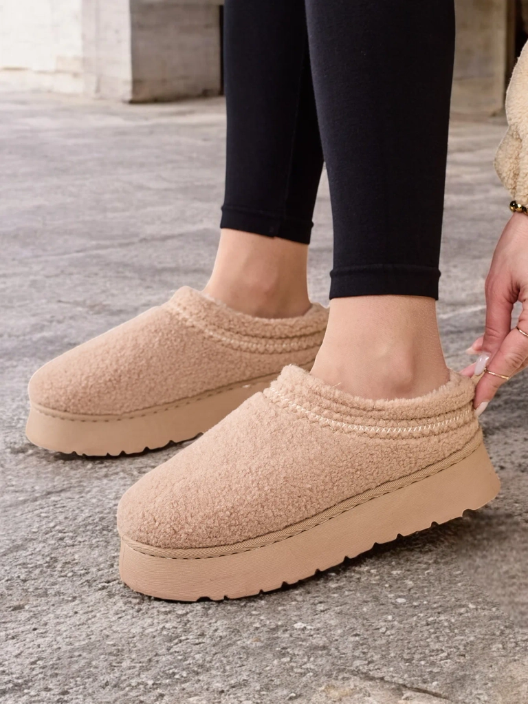 Royalfashion Short women's snow boots a'la Esel