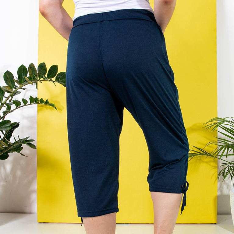 Women's navy 3/4 PLUS SIZE shorts - Clothing