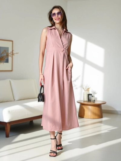 Royalfashion Women's sleeveless dress with a wrap neckline Bizness