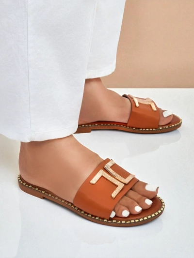 Royalfashion Sieviešu mākslīgās ādas iešļūcenes ar dekoru Gildra