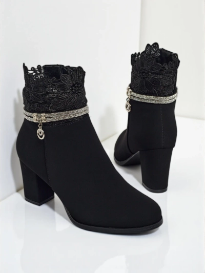 Flora Black Elegant Ankle Boots for Every Occasion