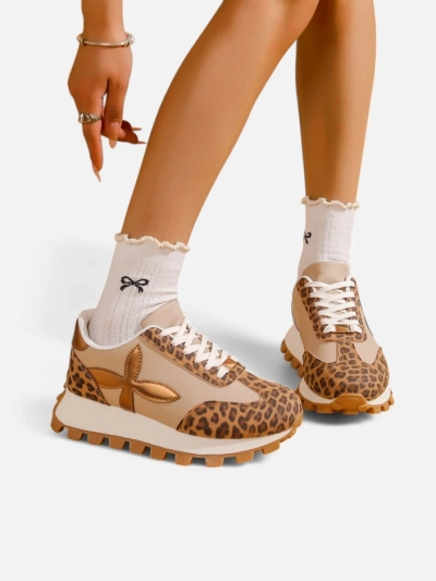 Royalfashion Women's sporty sneakers on a thicker sole Aloqa