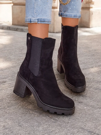 Royalfashion Eko-suede women's ankle boots on a post Weggis
