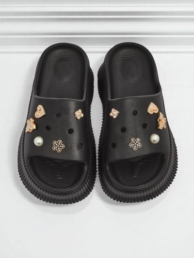 Royalfashion sieviešu gumijas čības ar Slash Glam dekorācijām