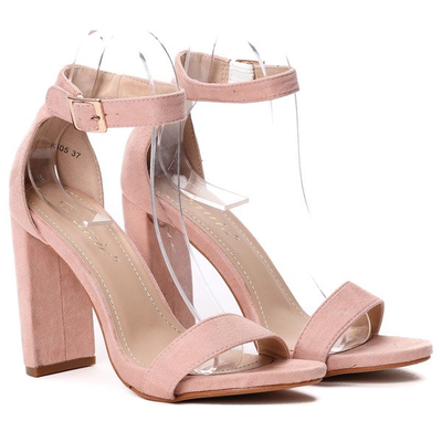 Różowe sandały na słupku- Obuwie