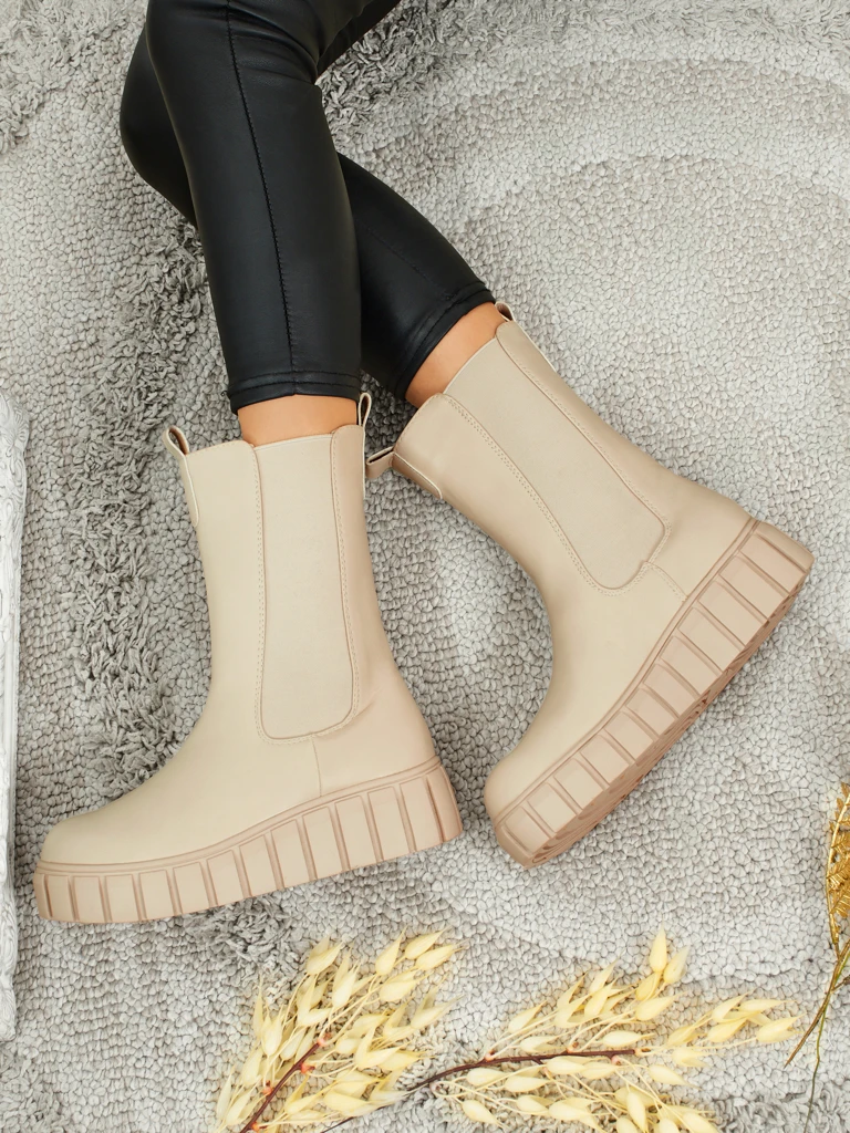 Высокие женские ботинки из экокожи Livora