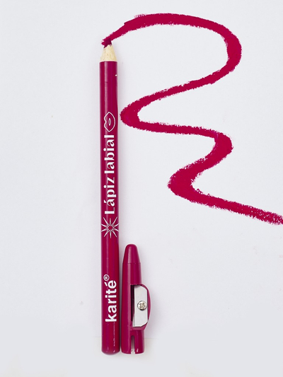 Lip pencil with sharpener in the shade Stunna Red