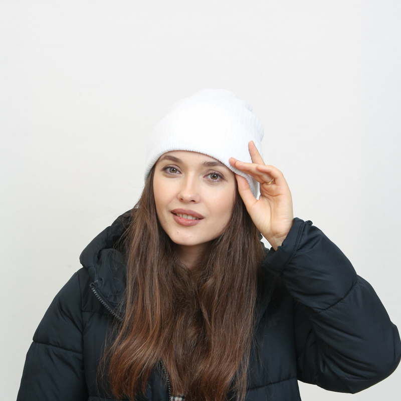 Balta sieviešu cepure ar kapuci - Aksesuāri